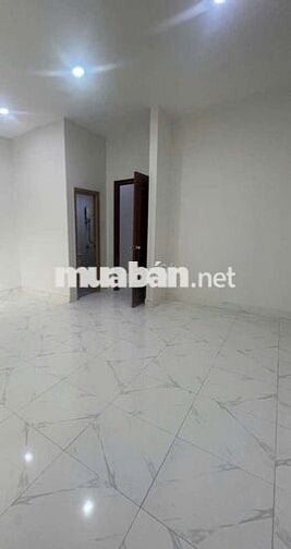 Cho thuê nhà. HBP-SÂN ĐỂ XE HƠI