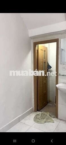 Cho thuê nhà. HBP-SÂN ĐỂ XE HƠI