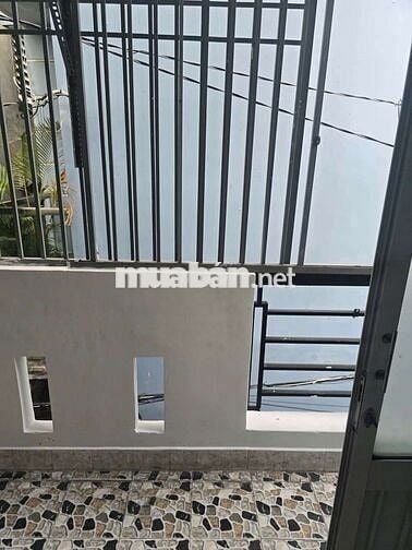 Cho thuê nhà Lý Thường Kiệt 3Tầng 2pn 3wc ban công