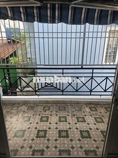 Cho thuê nhà Lý Thường Kiệt 3Tầng 2pn 3wc ban công