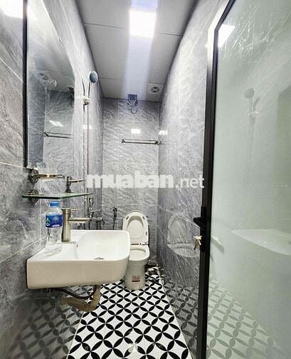 Mình chính chủ - tập thể 2 tầng C27 Tân Mai, 3 ngủ 2wc , sân phơi.