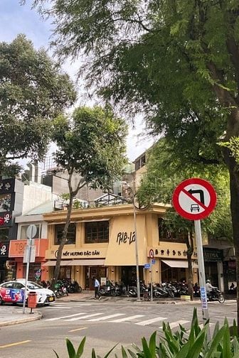 🌹SIÊU PHẨM LÔ GÓC – MẶT BẰNG TRUNG TÂM PHỐ TÔ HIỆU - MẶT TIỀN 20M 