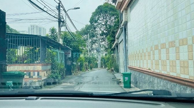 Nhà hẻm xe hơi cạnh Vinhome Long Thạnh Mỹ Q9, 121m2 ,ngang 4m nở hậu 4