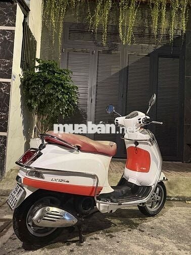 Piaggio Vespa LX 125 ie Trắng đỏ