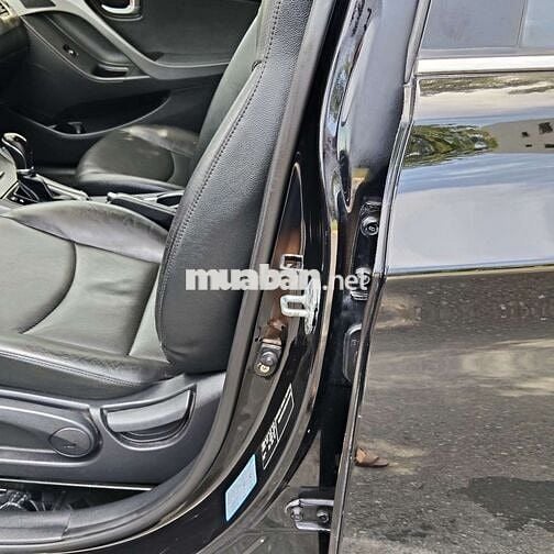 Bán xe Hyundai Elantra 2014 nhập khẩu