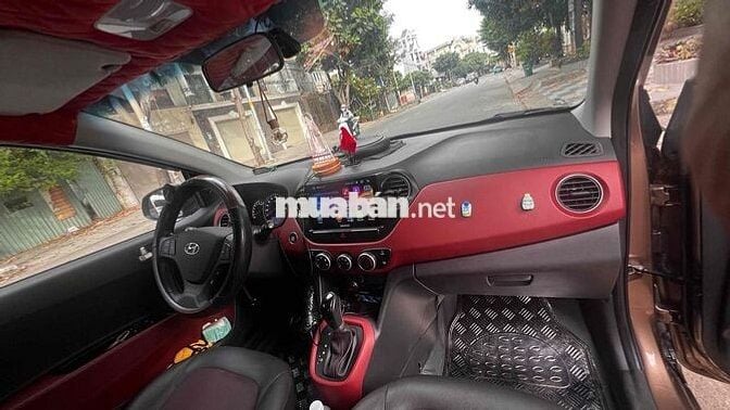 Hyundai i10 2021 Vàng cát 12000 km