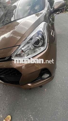 Hyundai i10 2021 Vàng cát 12000 km