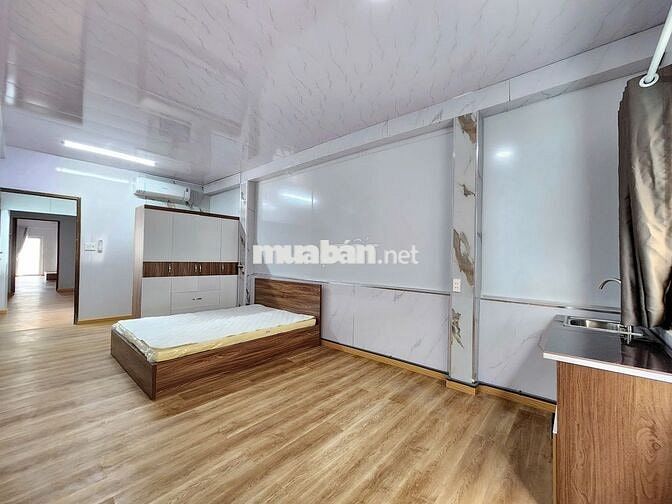 Studio full nội thất, lầu 3, ko thang máy, gần Y Phạm Ngọc Thạch