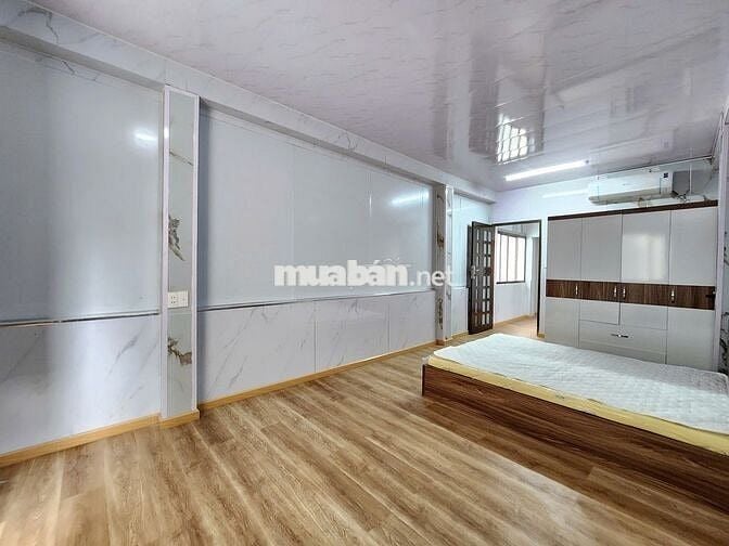 Studio full nội thất, lầu 3, ko thang máy, gần Y Phạm Ngọc Thạch