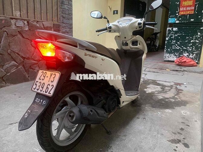 Vision 2019 màu kem