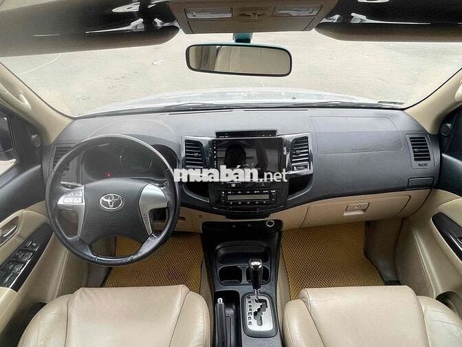 Toyota Fortuner 2014 2.7V 4x2 Bạc 140000 km