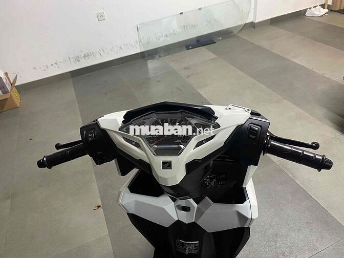 EM KẸT TIỀN CẦN BÁN XE CLICK THÁI 125 NGAY TÊN EM