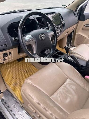 Toyota Fortuner 2014 2.7V 4x2 Bạc 140000 km