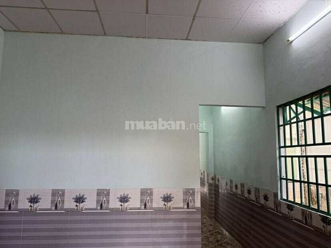 Cho thuê 1.200 m2 Kho và nhà có sân Nguyễn Văn Cừ 15 triệu