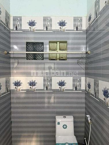 Cho thuê 1.200 m2 Kho và nhà có sân Nguyễn Văn Cừ 15 triệu