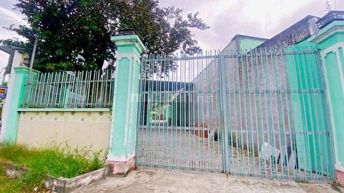 Cho thuê 1.200 m2 Kho và nhà có sân Nguyễn Văn Cừ 15 triệu