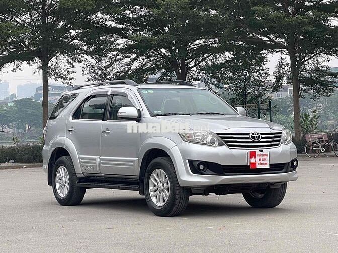 Toyota Fortuner 2014 2.7V 4x2 Bạc 140000 km