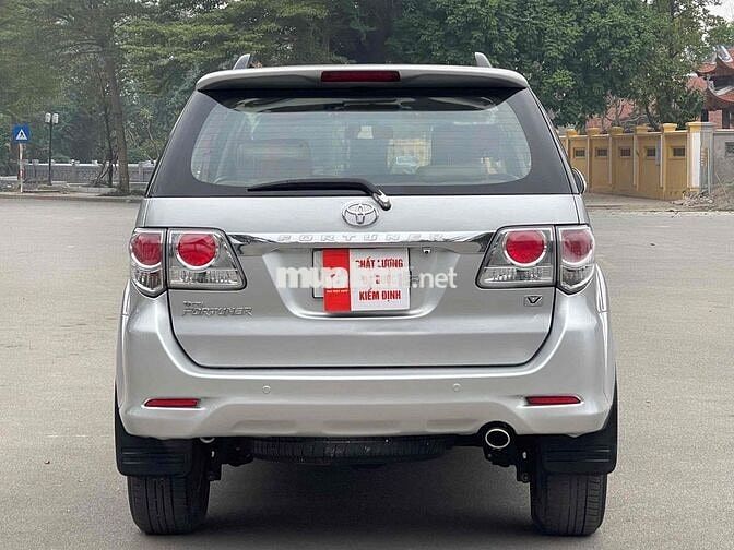 Toyota Fortuner 2014 2.7V 4x2 Bạc 140000 km