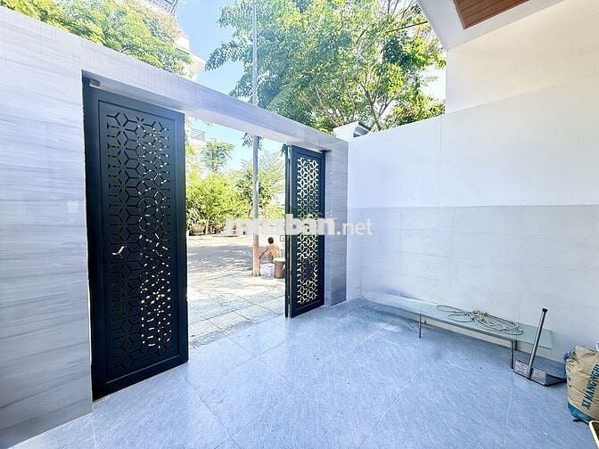 CHO THUÊ NHÀ MỚI XÂY 5 PHÒNG NGỦ FULL NỘI THẤT KHU ĐÔ THỊ AN BÌNH TÂN