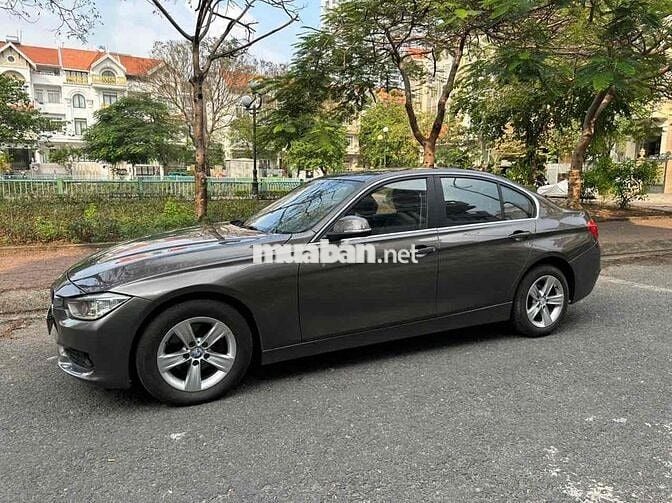 BMW 320i 2014 Nâu/Đen 69000km