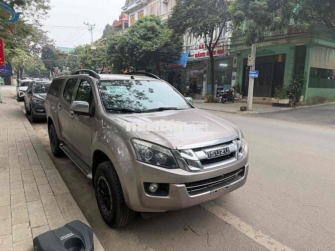 Isuzu Dmax 2015 số at máy 2.5 máy số zin chất cho