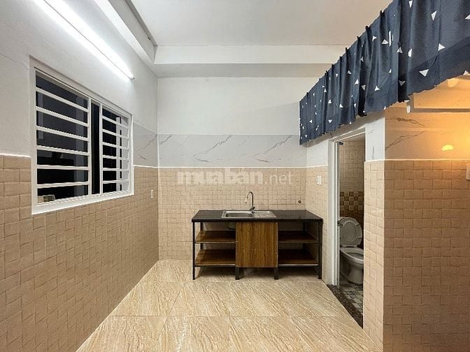 CHO THUÊ NHÀ TRỌ GIÁ RẺ GẦN CÔNG VIÊN LÀNG HOA