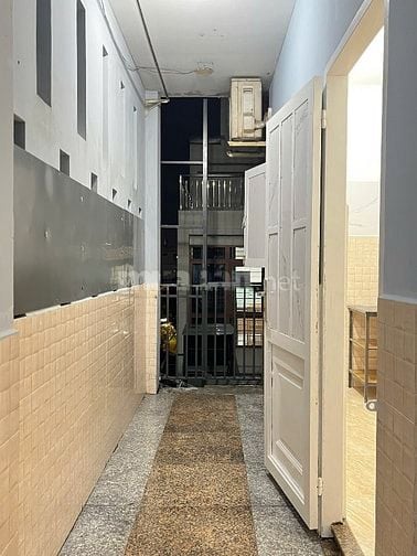 CHO THUÊ NHÀ TRỌ GIÁ RẺ GẦN CÔNG VIÊN LÀNG HOA