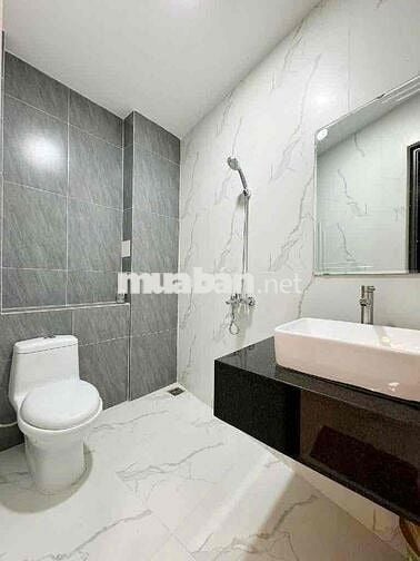 Hot, Bán gấp Siu phẩm Lê Văn Quới, BTân, 60m2, 5 tầng mới đẹp, xe hơi