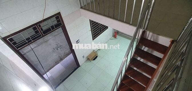 Phòng trọ nóng lạnh, điều hòa, có gác lửng