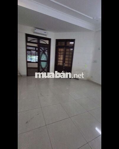 Nhà mặt tiền 4 tầng đường 3 tháng 2, Hải Châu. Diện tích sàn gần 500m2