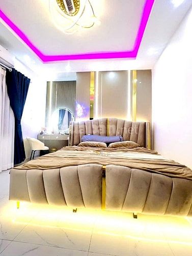 Bán nhà ngõ 61 Lạc Trung, 130m2, 8 tầng, thang máy, 25 phòng, 36 tỷ