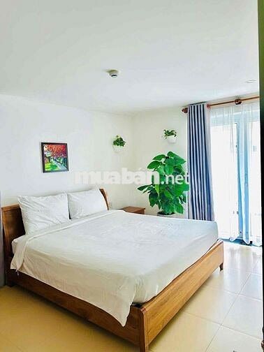 Cho thu.ê villa 4 tầng hồ bơi #KHU #PHẠM #VĂN #ĐỒNG - ( ngang 12m )