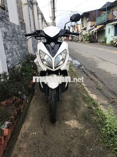 Yamaha novo 4 màu trắng biển số tphcm