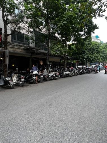 Hàng Hiếm Nguỵ Như Kon Tum 200m2 lô góc thuê 35triệu văn phòng đông