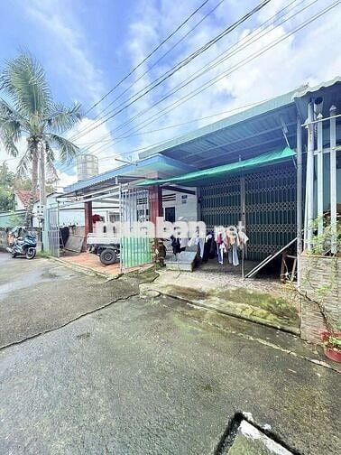 Căn 16:🔥🔥🔥HÀNG HIẾM tại thành phố DĨ AN 
- LÔ ĐẤT NGANG 11