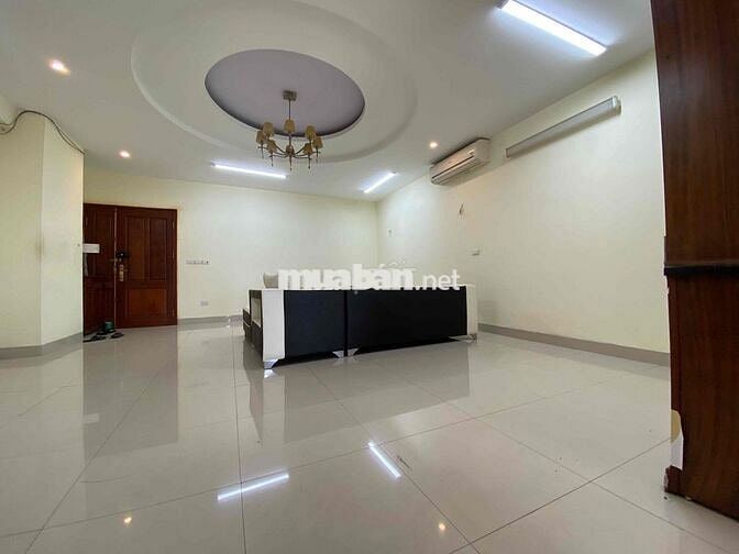 Chung cư Skylight mặt đường số 125D Minh Khai 200m2 siêu thoáng