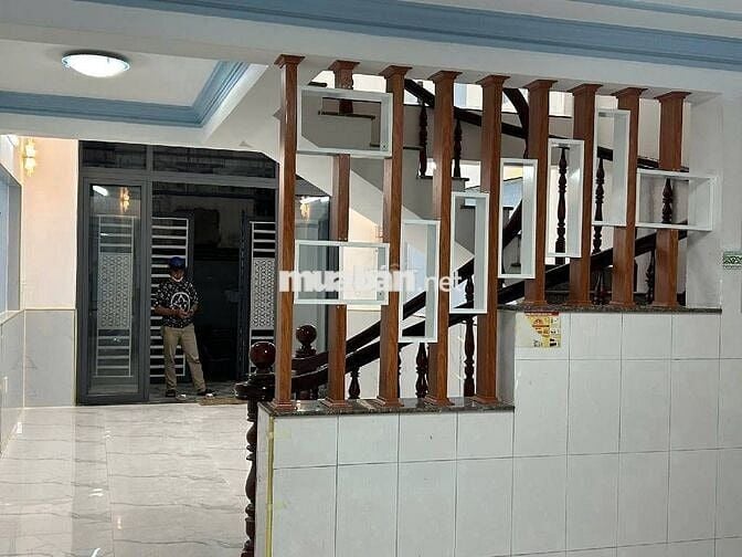 NHÀ ĐẸP 3 TẦNG Ở NGAY - HẺM XE HƠI NGUYỄN ẢNH THỦ, Q12- GIÁ CHỈ 5.8 TỶ