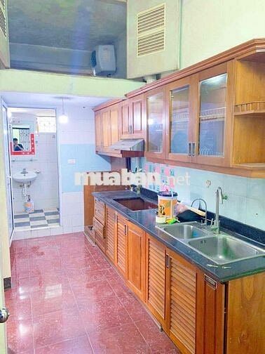 Bán nhà chung cư phố Lạc Trung nhà đẹp 2 thoáng ở ngay 2PN sổ đỏ CC 75