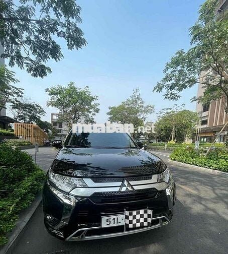 Mitsubishi Outlander 2023 2.0 CVT - 480000 km