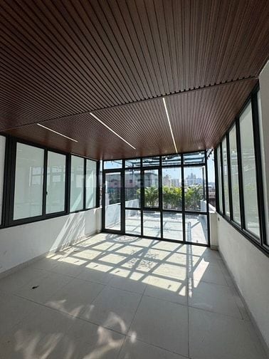 Bán Nhà Ô TÔ, Hoàng Quốc Việt, Cầu Giấy 42m, 7 tầng, mt 4m, 23.2 tỷ