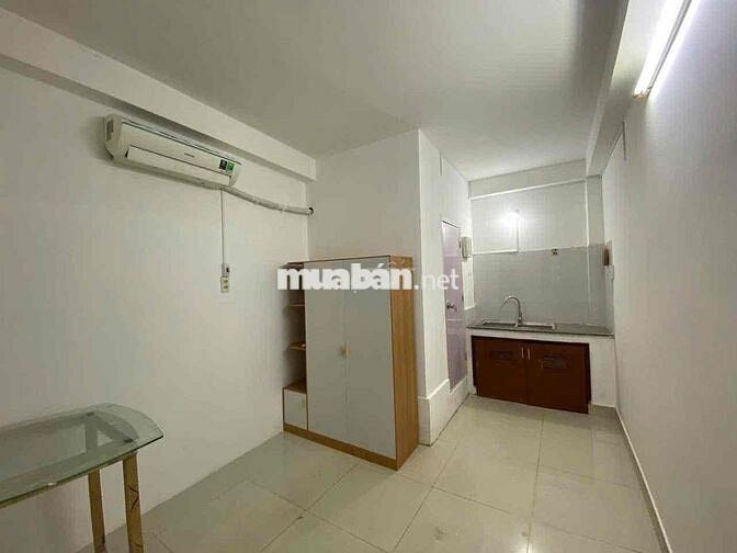 🎉TRỐNG SẴN PHÒNG GIÁ RẺ CHỈ 3,XX CÓ MÁY LẠNH NƯỚC NÓNG CMT8 - Q10