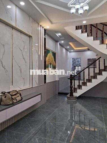 CHỦ NHÀ CẦN GẤP RA NHANH NHÀ GẦN NGAY CHỢ PHÚ PHONG GIÁ GIẢM 1 TỶ 2