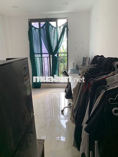 Mình cần Pass phòng đầu tháng 1 có thể vào ở.