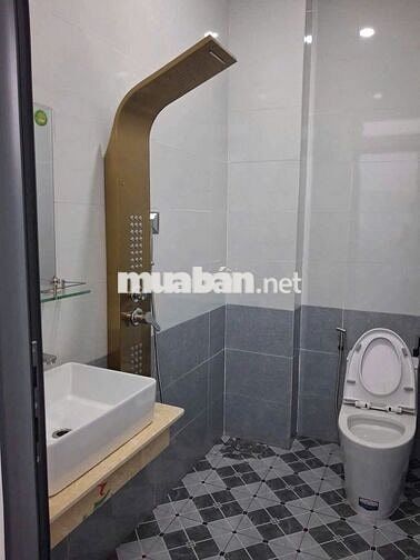 CHỦ NHÀ CẦN GẤP RA NHANH NHÀ GẦN NGAY CHỢ PHÚ PHONG GIÁ GIẢM 1 TỶ 2