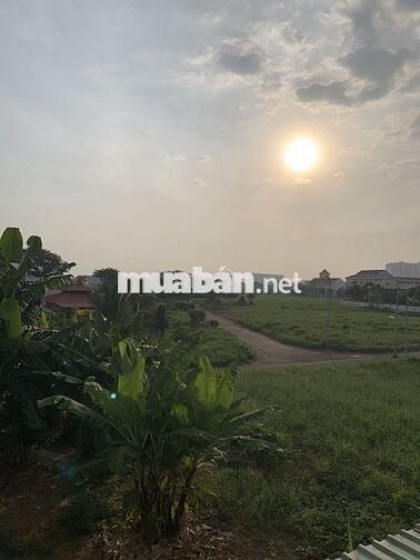 Mình cần Pass phòng đầu tháng 1 có thể vào ở.