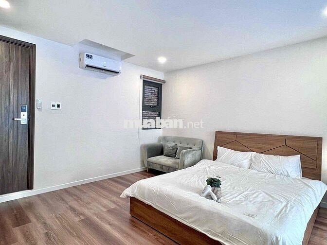 CHO THUÊ CĂN HỘ BAN CÔNG TÁCH BẾP FULL NỘI THẤT NGAY CHỢ BẾN THÀNH Q1