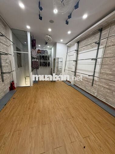 Cho thuê nhà MẶT TIỀN Huỳnh Văn Bánh Q.Phú Nhuận 4x17m, 1 TRỆT 1 LẦU