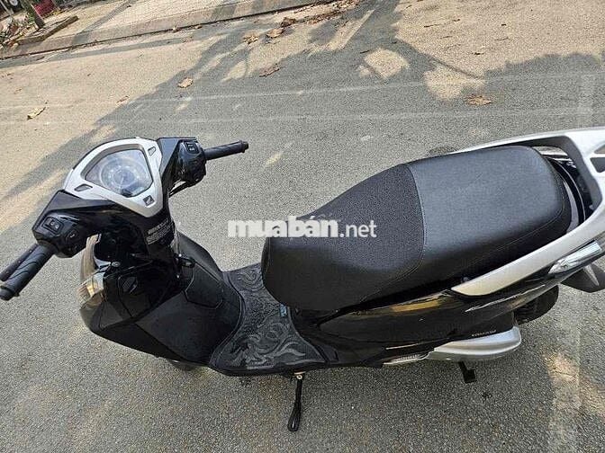 BÁN XE LEAD 2021 – MÀU ĐEN – XE ĐẸP NHƯ MỚI