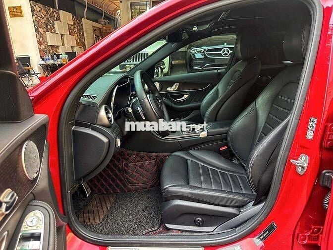 Mercedes-Benz C300 AMG 2019