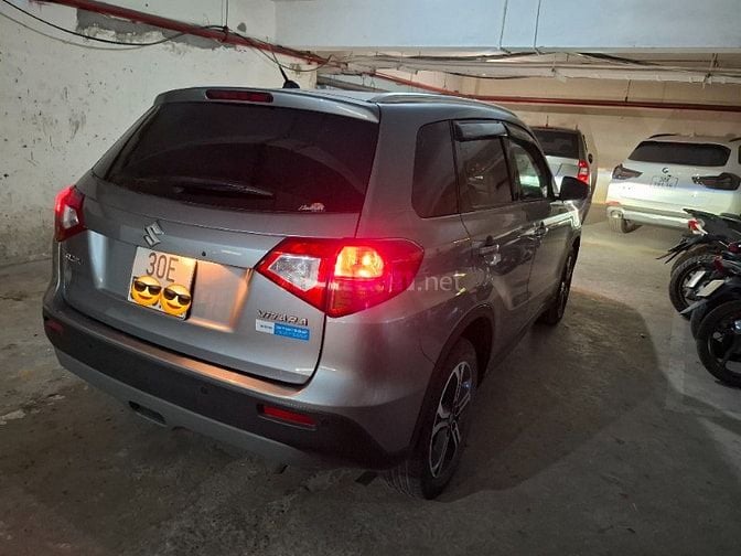 Bán xe Suzuki Vitara AT 2016 mầu ghi - nhập khẩu